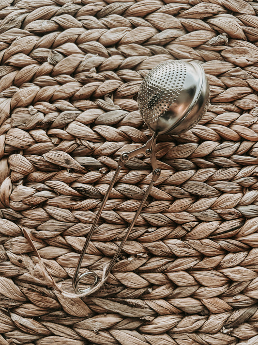 Round squeeze tea steeper