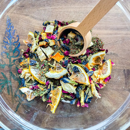 Mama - Citrus + Floral Organic loose leaf tea blend